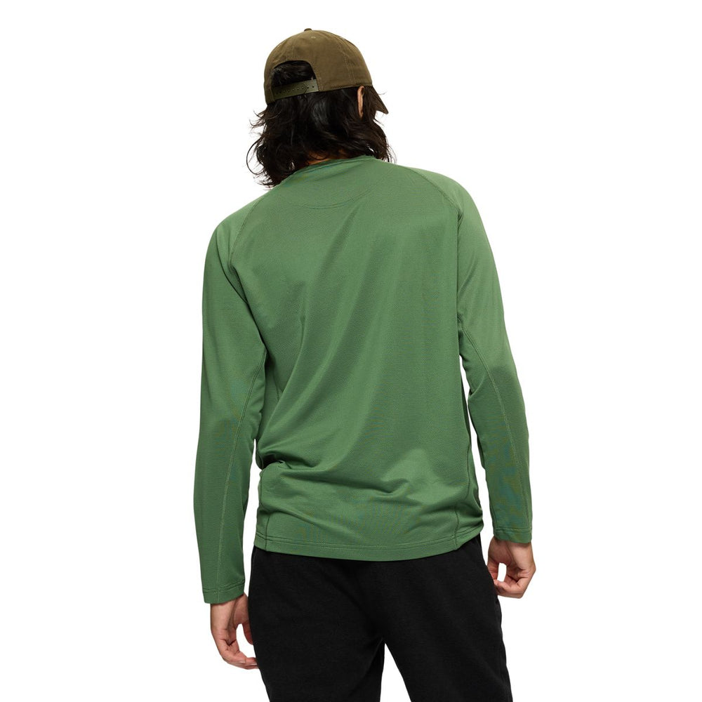 Merrell-Men - Tech Long Sleeve Tee - Long Sleeves
