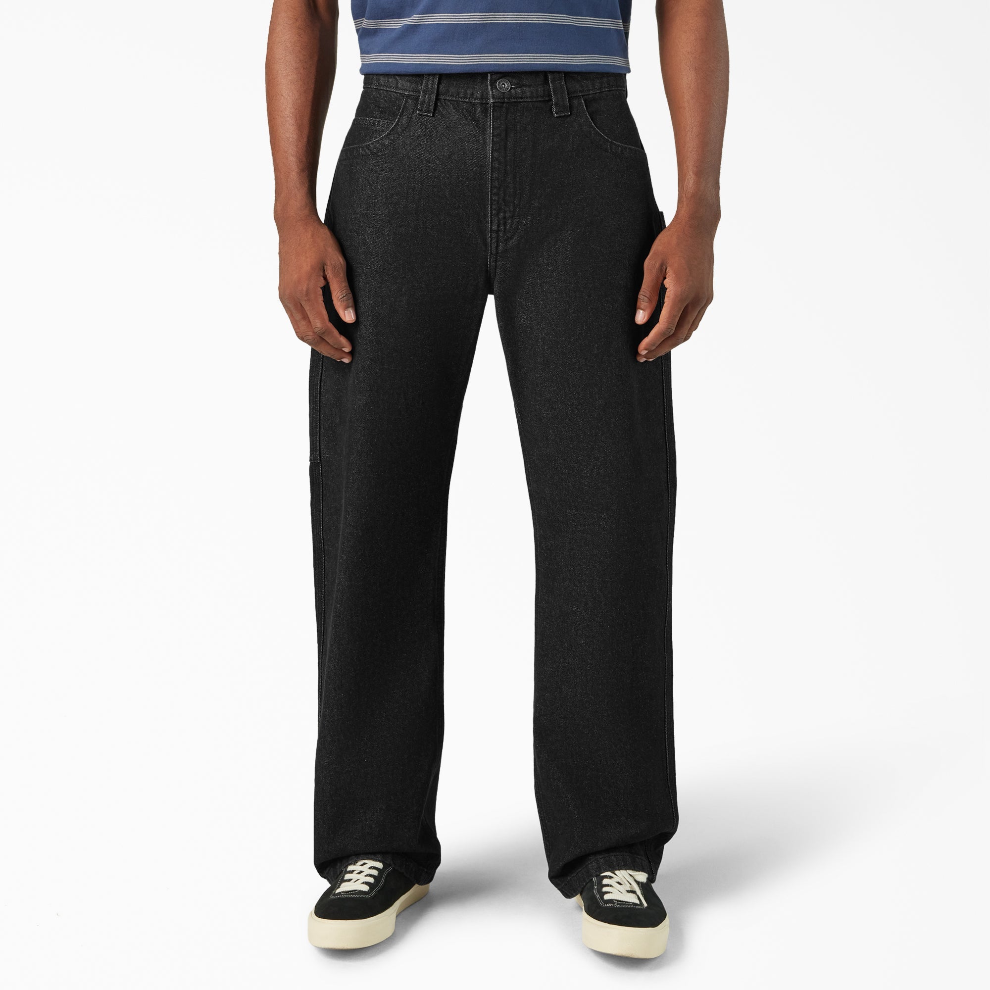 Black (BLK),28